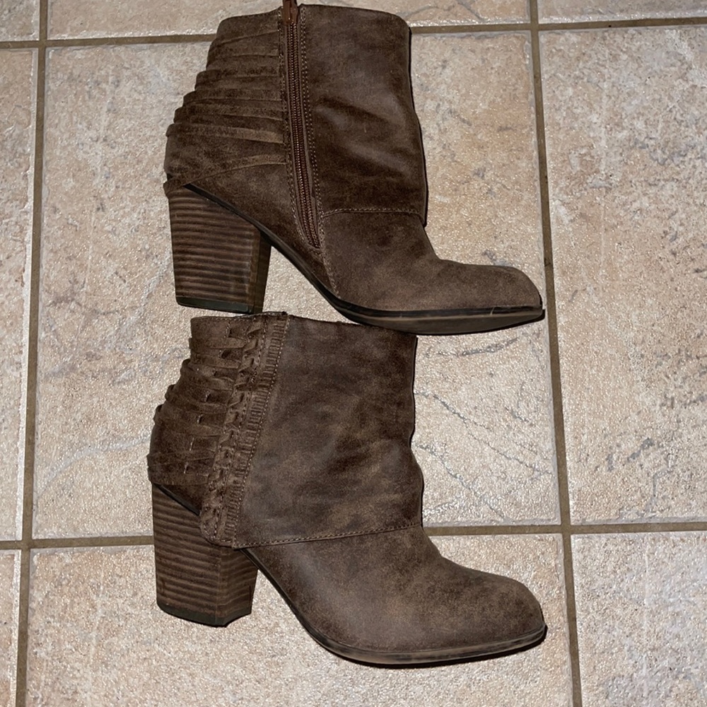 Tan suede booties!